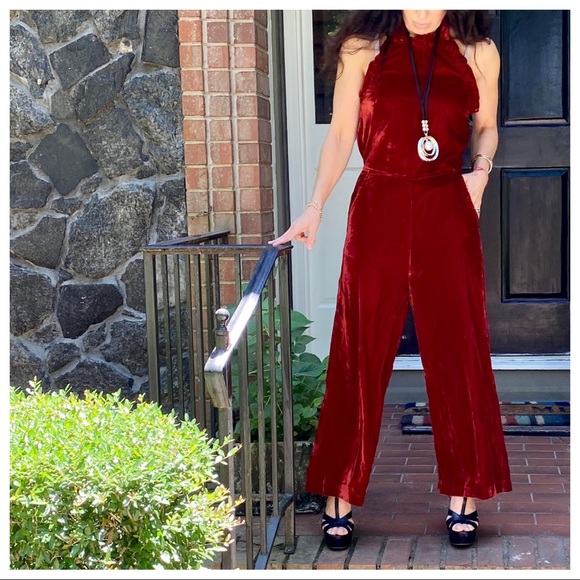 #06 ABSOLUTELY FABULOUS HALTER VELVET JUMPSUIT - Picture 10 of 11